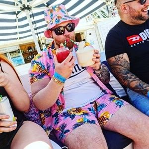 Meet your Posher, Mitchell